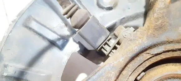 Volkswagen Touareg I ABS brake wheel speed sensor
