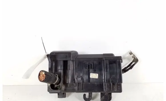 Toyota Aygo AB10 Fuse module 82741-0H020