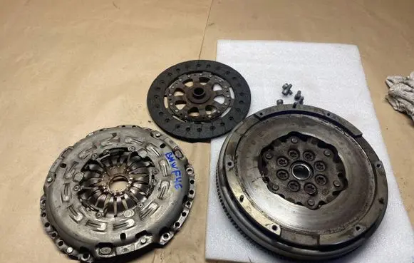 BMW 2 F46 Clutch set kit 8671969 8600215 8671942