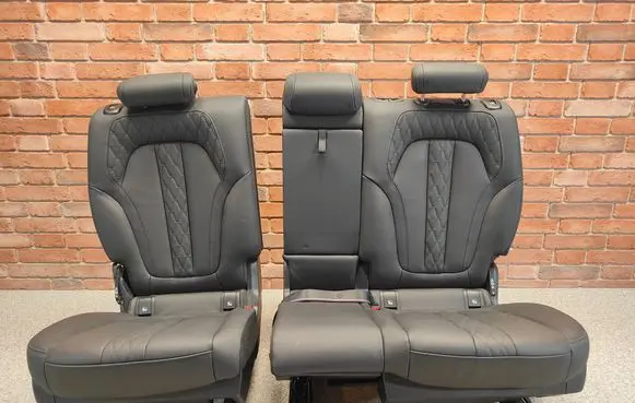 BMW X7 G07 Second row seats 7437543 7437544 VASW