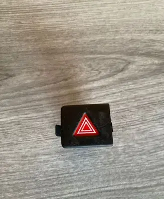 Volkswagen Multivan T5 Hazard light switch 7H5953235A 31205