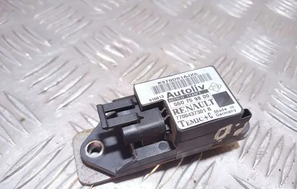 Renault Scenic I Airbag deployment crash/impact sensor 7700437301B