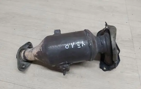 Toyota Yaris Catalyst/FAP/DPF particulate filter 