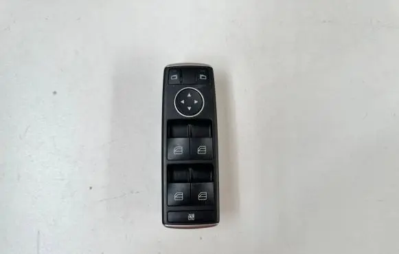 Mercedes-Benz B W246 W242 Electric window control switch A1669054300