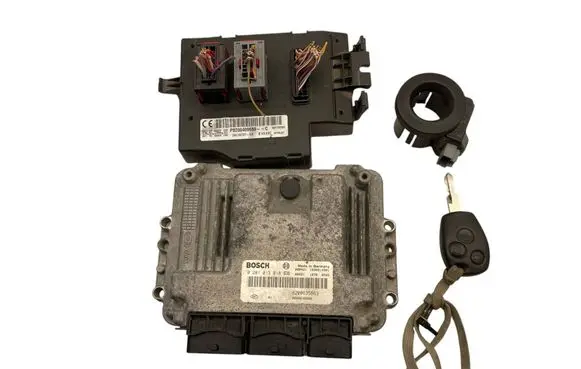 Renault Trafic II (X83) Engine ECU kit and lock set 8200635663 0281013018 P8200409680