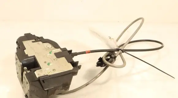 Nissan Note (E11) Front door lock 10112