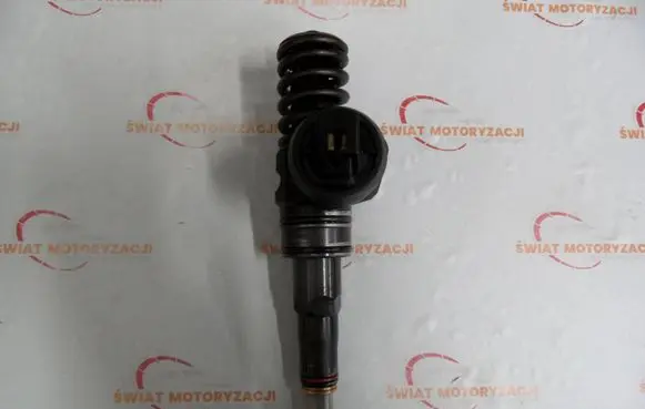 Audi A3 S3 A3 Sportback 8P Fuel injector 038130073AG