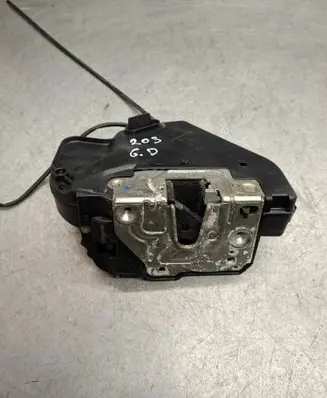 Mercedes-Benz C W203 Rear door lock 2037300235