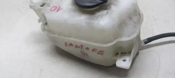 Hyundai Santa Fe Coolant expansion tank/reservoir 25430-2W000