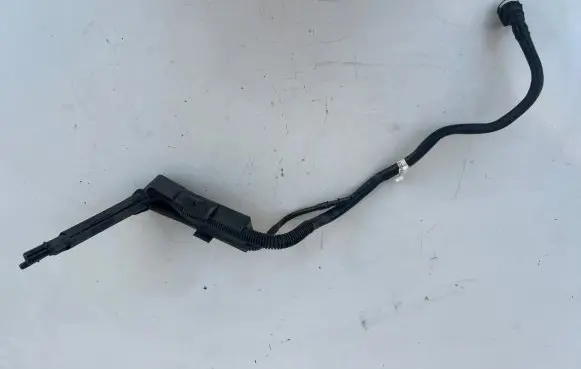 Chrysler Pacifica Fuel return line/hose 52029572AB
