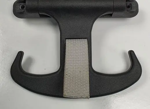 Mercedes-Benz CLS C218 AMG Tie down hook / loop A2128100040