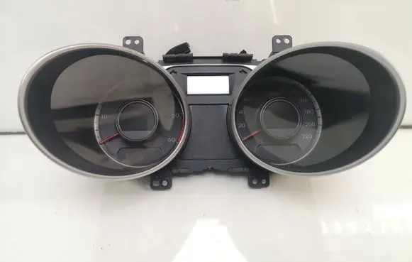 Hyundai ix35 Speedometer (instrument cluster) 940032Y310 11001623101U