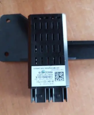 Tesla Model S AUX in-socket connector 108066900A