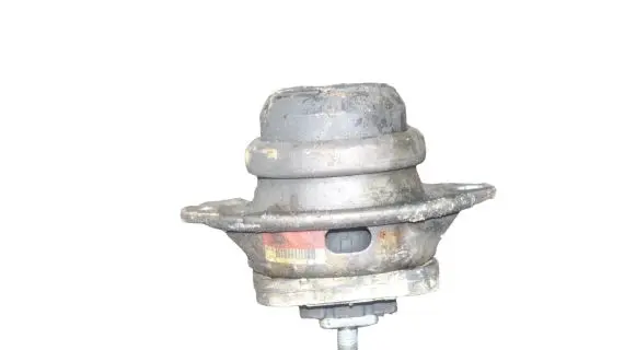 Land Rover Discovery 3 - LR3 Engine mount bracket KKB500441G