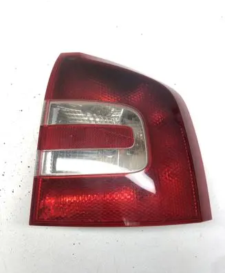 Skoda Octavia Mk2 (1Z) Rear/tail lights 1Z9945096 1Z9945258
