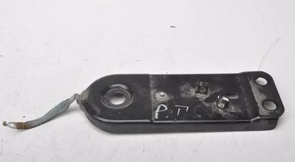 Volvo XC60 Engine mount bracket PRAWE