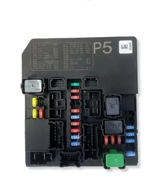 Nissan Juke I F15 Fuse box set 284B71TT2A 3021001662