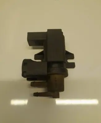 Audi A6 S6 C5 4B Turbo solenoid valve 31293964
