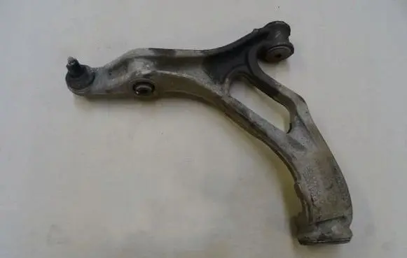 Front lower control arm/wishbone