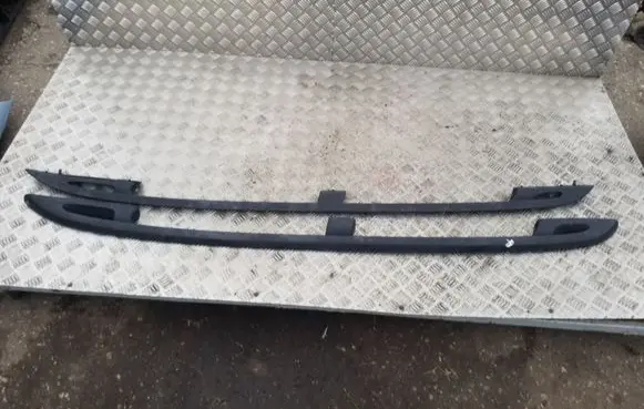 Toyota Yaris Verso Roof bar rail
