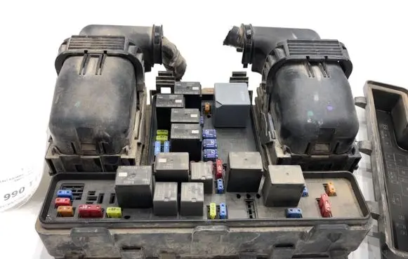 Ford Ranger Fuse box set LB3T14D068CB