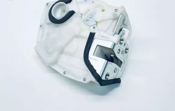 Suzuki SX4 S-Cross Rear door lock 8230261MA1