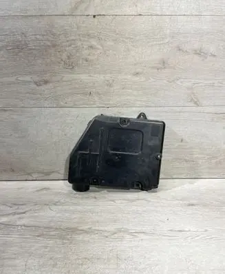 Volvo XC90 Engine control unit box 31439650