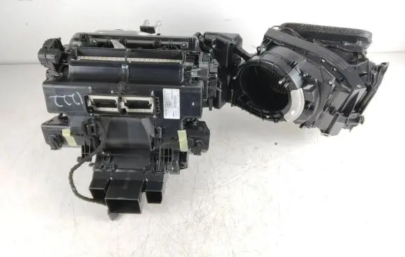 Audi e-tron Interior heater climate box assembly housing 8W1820005AP 0620566 MR866002566