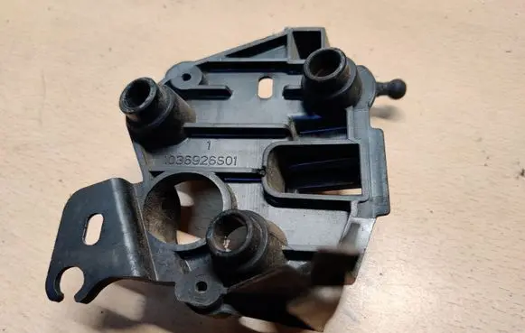 Ford Kuga I Other engine bay part 1036926S01