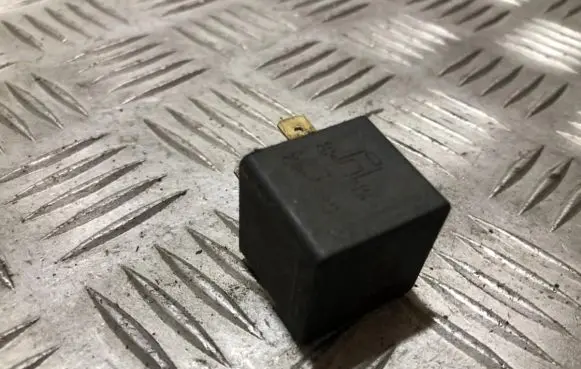 Peugeot 306 Other relay 0332019103 v23234-b0001-y001