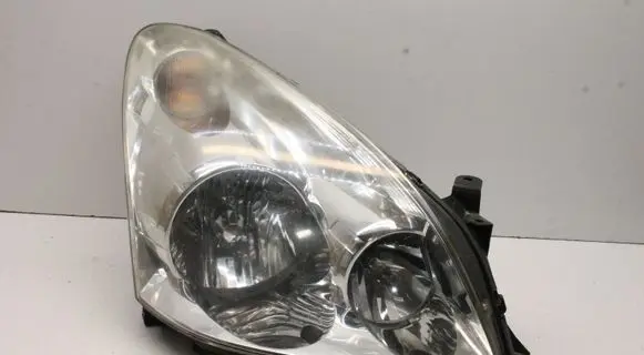 Toyota Corolla Verso E121 Headlight/headlamp