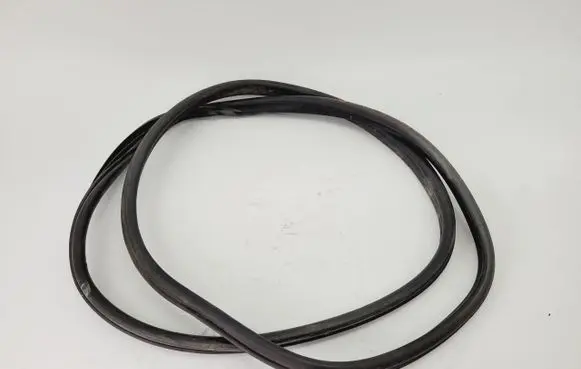 Citroen Berlingo Rubber seal rear door 13182