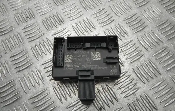 Audi A5 8T 8F Door control unit/module 8W0959392H