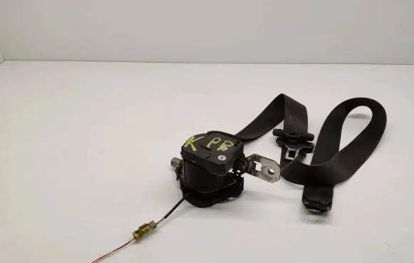 Iveco Daily 4th gen Front seatbelt
