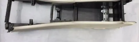 Mercedes-Benz C W203 Center console DBBY024111 03395 118040