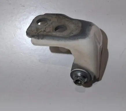 Ford Ecosport Front door lower hinge BB537822811AH