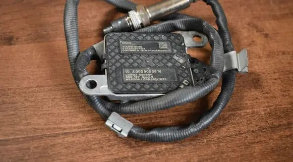 Mercedes-Benz G W463 2nd Gen Lambda probe sensor A0009050614 A000905061455555