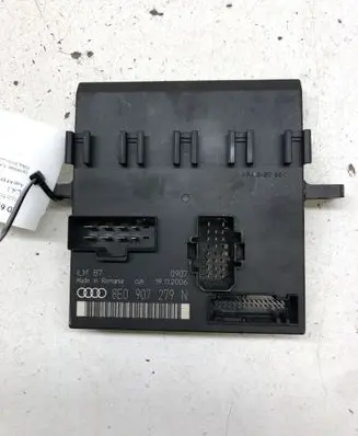 Audi A4 S4 B7 8E 8H Comfort/convenience module 8E0907279N