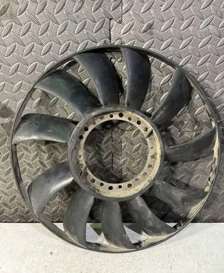 Volkswagen PASSAT B5.5 Fan impeller 058121301B