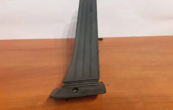 BMW X6 E71 Accelerator throttle pedal 6860784 2606131752A 25916010