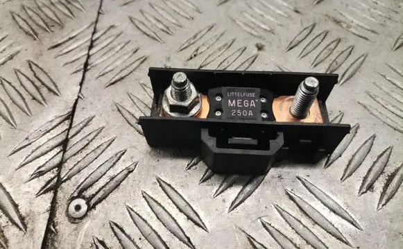 Volkswagen Touareg I Fuse 5293147