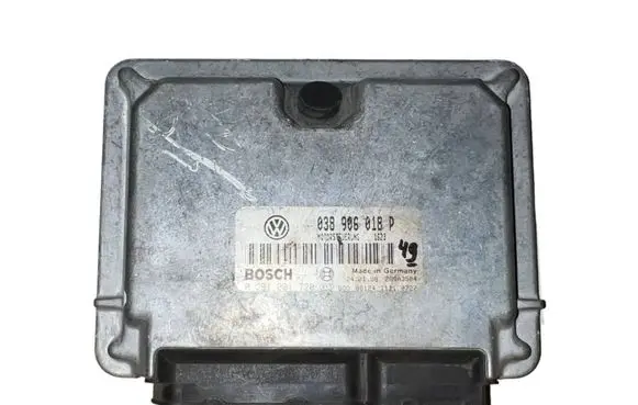 Volkswagen PASSAT B5 Engine control unit/module 038906018P 0281001720 28SA3504