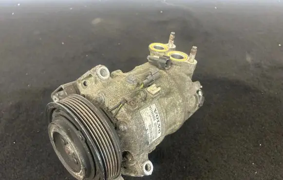 Volvo V60 Air conditioning (A/C) compressor (pump) 31469968 2417310504