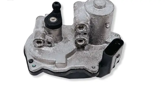 Volkswagen Touareg II Intake manifold valve actuator/motor 059129086L A2C53289031
