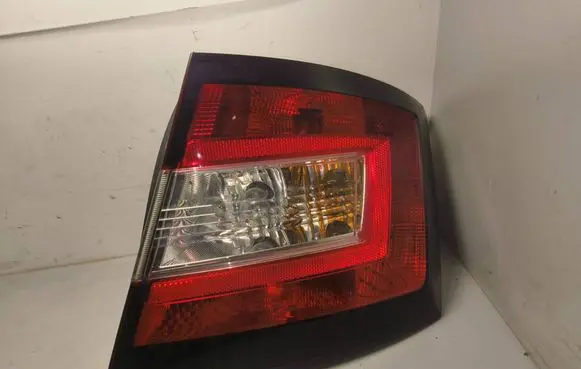 Skoda Fabia Mk3 (NJ) Rear/tail lights 62421902 6V6945096