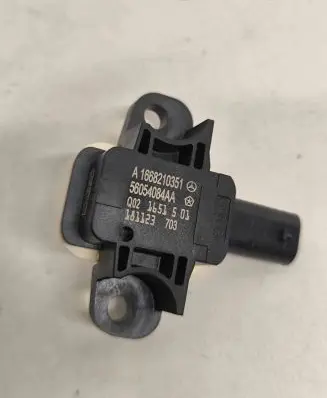 Mercedes-Benz GLS X166 Airbag deployment crash/impact sensor A1668210351 56054084AA 181123703