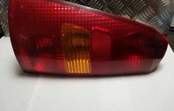 Ford Focus Rear/tail lights XS4X13N004EC