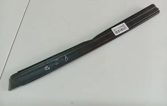Citroen C8 Front door glass trim molding 14878970