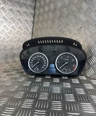 Speedometer (instrument cluster)