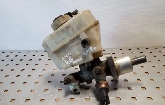 BMW 3 E46 Master brake cylinder 03350884781